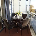Dla Ciebie Z Tarasem I Garazem * Kołobrzeg