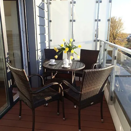 Dla Ciebie Z Tarasem I Garazem * 코워브제크